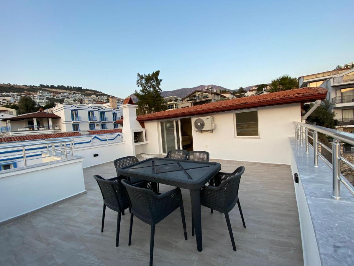 Shared Pool Flat Located 3 Min To Beach In Kalkan Apartamento Exterior foto